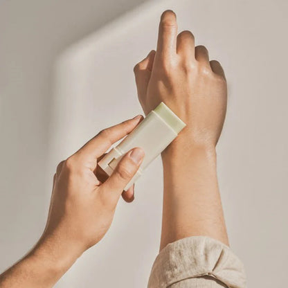 BEAUTY OF JOSEON – Matte Sun Stick : Mugwort + Camellia 18g