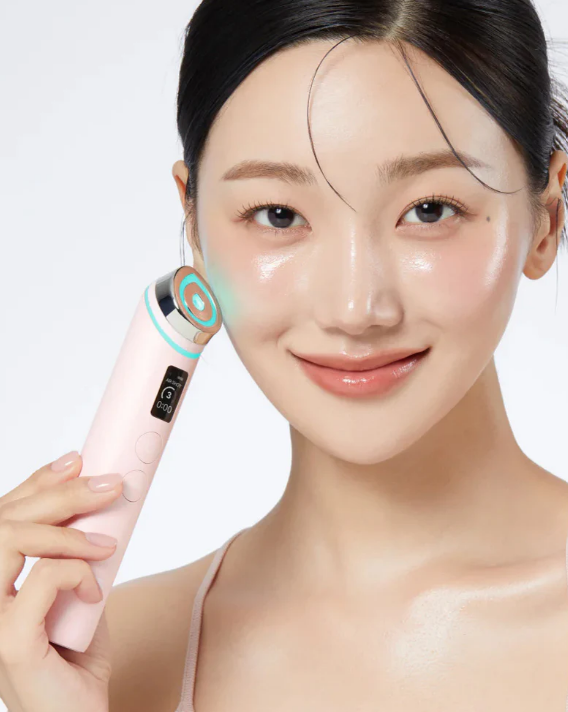 MEDICUBE AGE-R Booster Pro machine de soins de la peau avancée