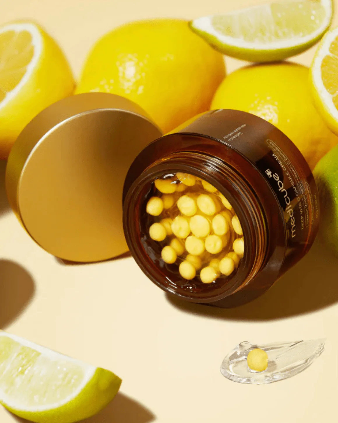 MEDICUBE – Deep C Capsule Cream 55g - Crème Éclat Anti-Taches à la Vitamine C